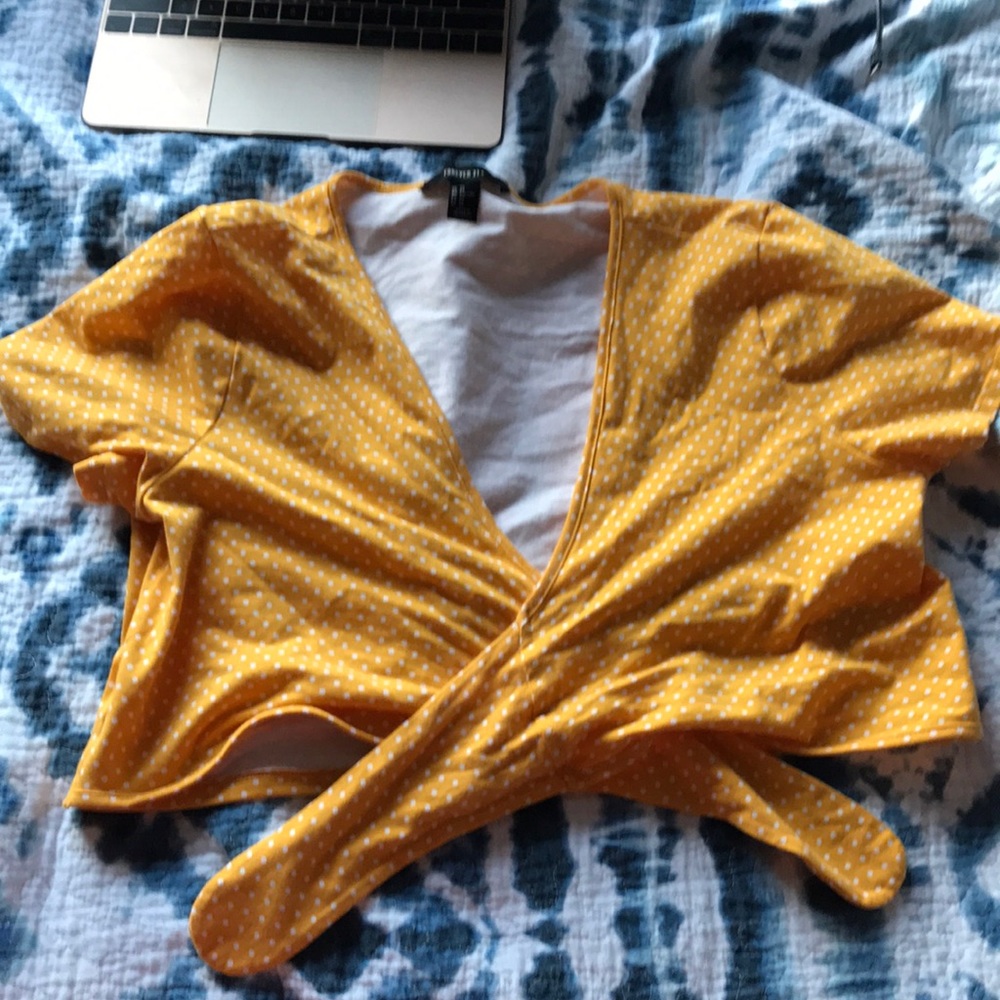 Poka dot front tie top - Picture 4 of 5